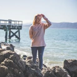 Brand new 🤩 Desolve Sink Or Swim Hoodie 👩 Womens Quartz Pink 👍